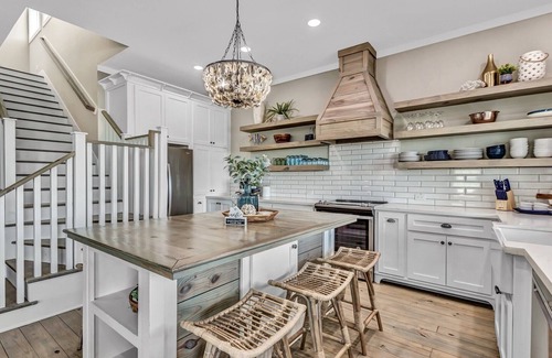 Galveston House | Flounder Bay: 4-Bedroom Canal House with Boat Slip