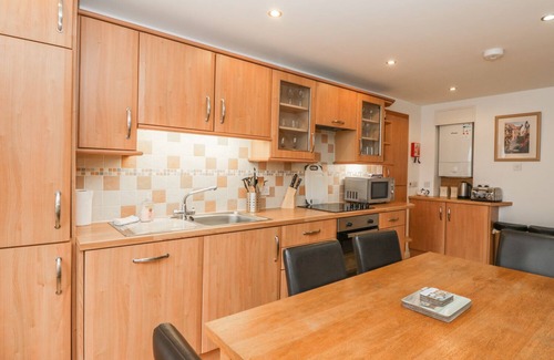 Pittenweem Apartment | FLOURLOFT: Family-Friendly Cottage with Ocean Views