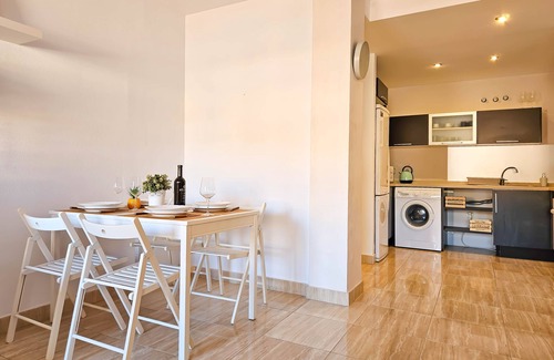 San Luis de Sabinillas Apartment | Cozy Flow Apartment: 1 Bedroom Steps from the Beach