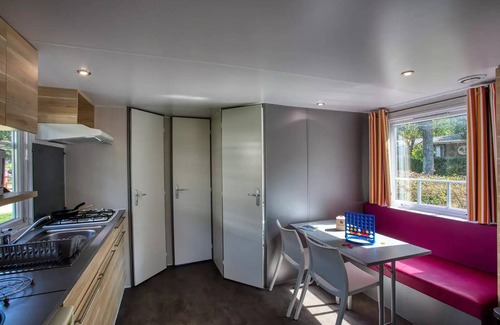 Saint-Vincent-de-Cosse House | Relax at Campsite Flower le Tiradou - Family-Friendly Retreat