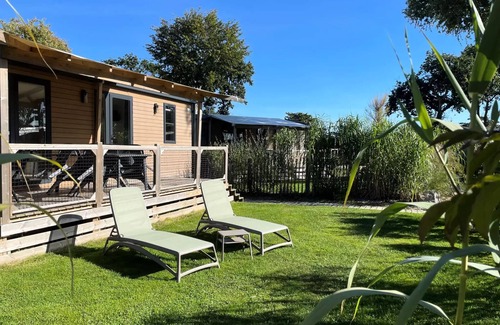 Tregunc House | Oceanfront Mobile Home at Campsite Flower Domaine de Pendruc