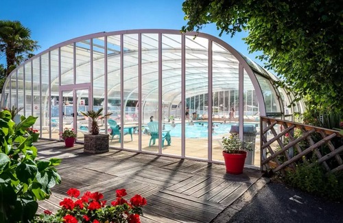 Muzillac House | Experience Oceanfront Comfort at Campsite Flower la Blanche
