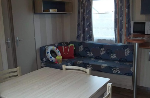 Kerroch House | Family-Friendly Campsite Flower with Oceanfront & Pool