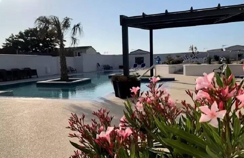 Kerroch House | Family-Friendly Campsite Flower with Oceanfront & Pool