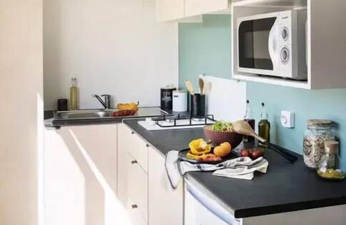Villecroze House | Comfortable Camping Flower Les Cadenières with Spa & Kitchen