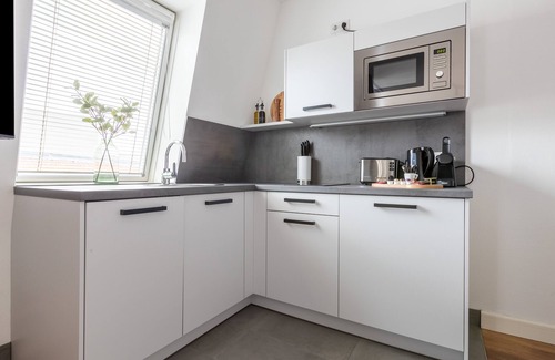 Mitte Apartment | Discover FLOWER's by Limehome: Rated 9/10, Family-Friendly Stays
