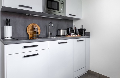 Mitte Apartment | Discover FLOWER's by Limehome: Rated 9/10, Family-Friendly Stays