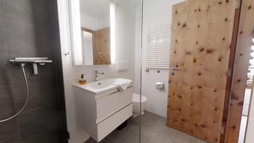 Silvaplana Apartment | Family-Friendly Flurina 42: Guest Rated 8/10, Wheelchair Access