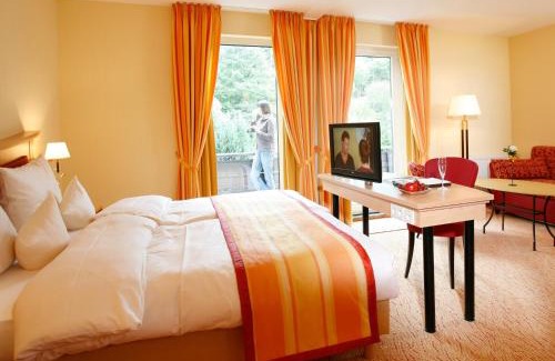 Hannoversch Munden Hotel | Discover Flux-Biohotel Werratal: Pet-Friendly Oceanfront Escape