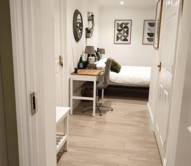 Duxford Apartment | Fly By Hotel: Guest Rated 9.6/10 for Your Next Stay