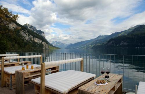 Amden Hotel | Flyhof: Beachfront Retreat with Ocean Views & Pet-Friendly Perks