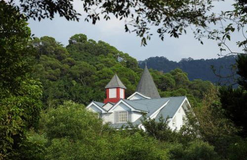 Tongxiao Hotel | Experience Flying Cow Ranch: Family-Friendly Getaway