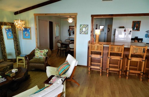 Long Mott House | Unforgettable Ocean View at "Flying Fish" Bay Front Home