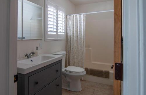Twentynine Palms House | Relax at Flying Point Homestead with Oceanfront Views