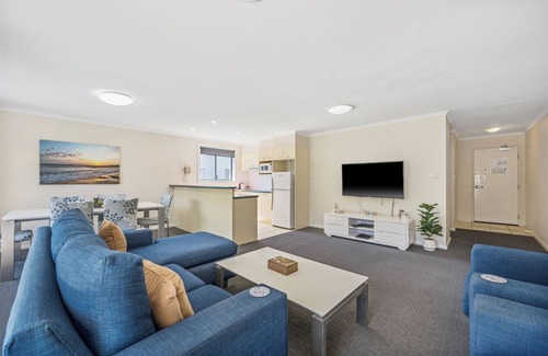 Mid North Coast Waterfront Apartment | Flynn's Beach Resort 235 - 2 bedroom Resort Style across from Flynn's Beach