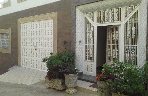 Kondisa Apartment | Oceanfront Fnideq Seaside Apartment with Great Guest Ratings