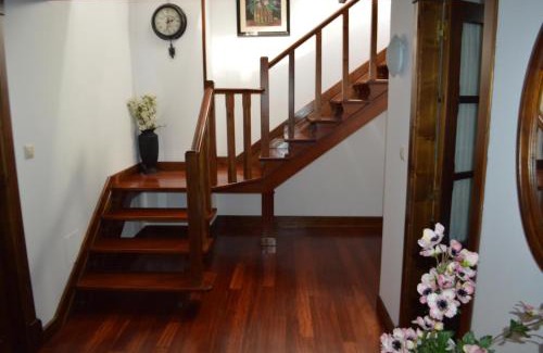 Caldas de Reis Apartment | Inviting Fogar de Breogán ÁTICO-DÚPLEX with Hot Tub Amenities