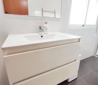 Aldan Apartment | Experience Elegance at Fogar de Menduiña: Rated 9.8/10