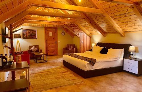 Nathia Gali Hotel | Discover Fogland Hotel Nathia Gali - 4-Star Family Retreat