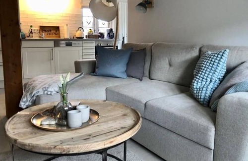Alkersum House | FÖHRliebt: Ocean View Retreat with Spa and Family Amenities
