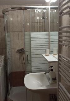 Komotini Apartment | Family-Friendly Foivos Apartment with Perfect 10/10 Rating