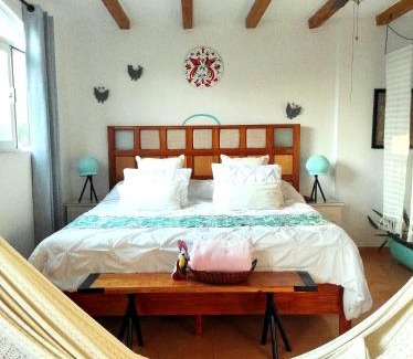 Tuxtla Gutierrez House | Exceptional FolklorSuites: Family-Friendly Retreat Awaits