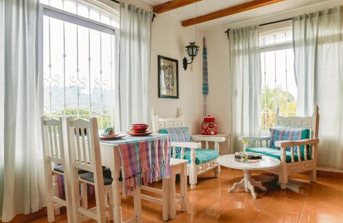 Tuxtla Gutierrez House | Exceptional FolklorSuites: Family-Friendly Retreat Awaits