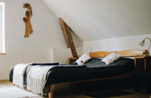 Miłki Hotel | Pet-Friendly Folwark Stara Kuźnia: Guest Rated 9.7/10