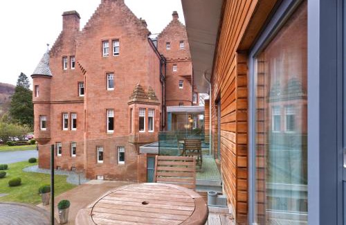 Pitlochry Hotel | Impressive Fonab Castle Hotel: 5-Star Getaway with Spa