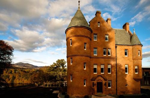 Pitlochry Hotel | Impressive Fonab Castle Hotel: 5-Star Getaway with Spa