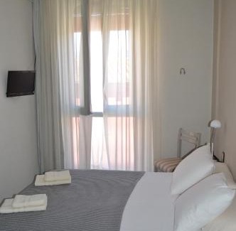 Castellfollit de la Roca House | Family-Friendly Retreat at Fonda Ca La Paula with Breakfast