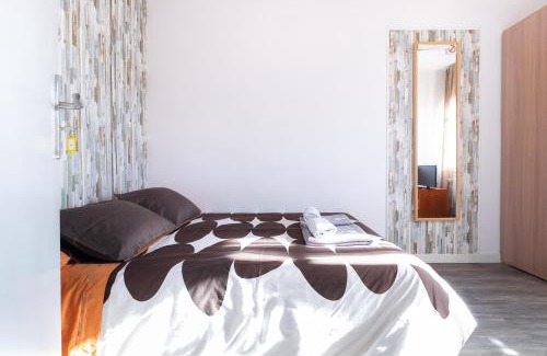 Sant Joan Despi House | Budget-Friendly Comfort at Fonda Chavarria with Dining Options