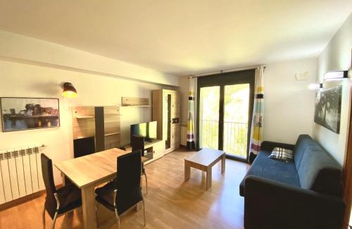 Ransol Apartment | Family-Friendly Retreat at Font de Ferro 2 - Rated 8.4/10