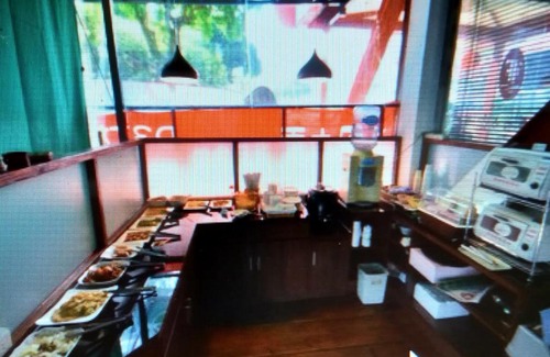 Baihe Hotel | Relaxing Fontaineblean Hot Spring with Inviting Hot Tub