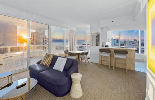 Mid Beach Apartment | Ocean View Comfort at Fontainebleau Hotel - 4 Star Experience