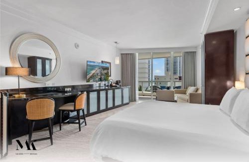 Mid Beach Apartment | Discover FontaineBleau Resort: Ocean & Bay View Balcony