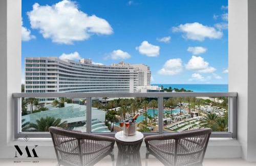 Mid Beach Apartment | Oceanfront FontaineBleau Resort with Balcony & Pool Access