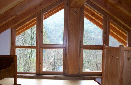 Borney Ski Chalet | Discover Fontainemore: Exquisite Stone Chalet with Breakfast