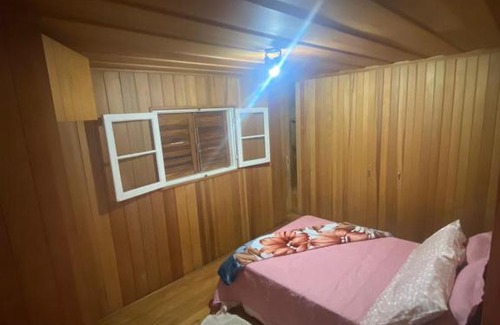 Vila Inglesa House | Pet-Friendly Stay at Fontana, Centro Capivari - 9/10 Rated