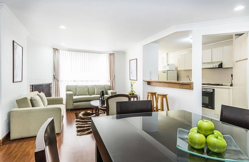 La Carolina Apartment | Fontana Plaza Apartment: Pet-Friendly Stay for 4 Guests