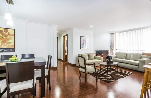 La Carolina Apartment | Fontana Plaza Apartment: Pet-Friendly Stay for 4 Guests