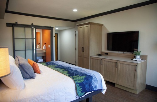 Fontana Village Cabin | Discover Fontana Village Resort: Family-Friendly Retreat