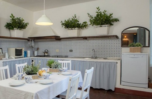 Lilliano Villa | Discover Fontani in Castellina: Family-Friendly Retreat