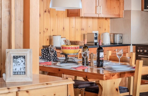 Salins Ski Chalet | Quiet Fontannets 008 Chalet with Spa & Family Amenities