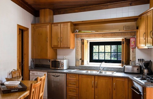 Valdigem House | Experience Fonte dos Pepes with Private Pool & Kitchen
