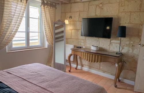 Fontevraud-l'Abbaye House | Cozy Fontevraud Les Chambres with Kitchen Amenities