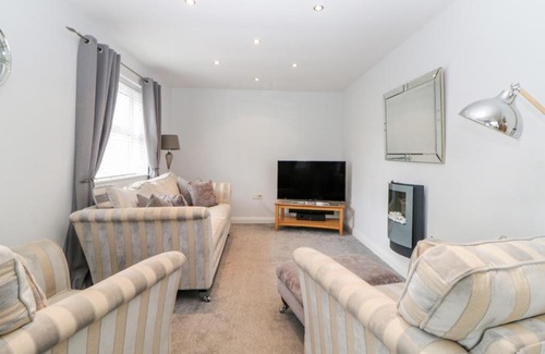 Torquay House | Fonthill: Pet-Friendly Retreat with Perfect 10 Rating!