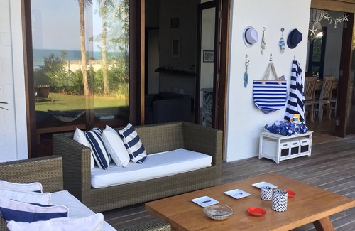 Juquehy House | Beachfront Bliss: Ocean View & Poolside Relaxation