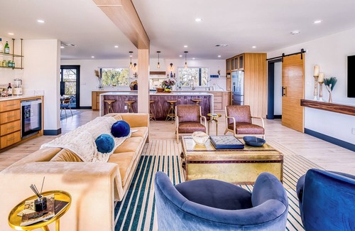 Dripping Springs House | Indulge in a Poolside Oasis with Entertainment & Scenic Views