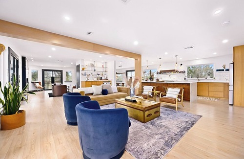 Dripping Springs House | Indulge in a Poolside Oasis with Entertainment & Scenic Views